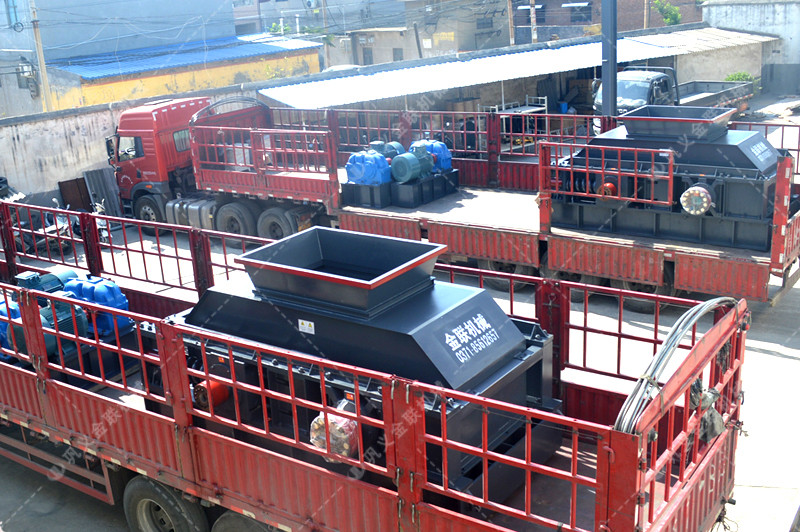 雙輥破碎機(jī)|雙光輥破碎機(jī)|雙齒輥破碎機(jī)|雙輥式破碎機(jī)廠(chǎng)家提供價(jià)格|型號(hào)參數(shù)